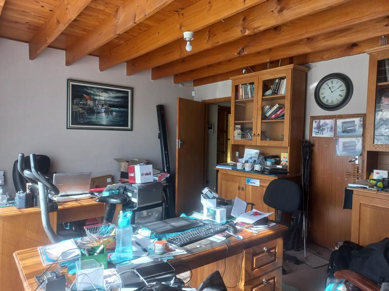 6 Bedroom Property for Sale in Queenstown Central Eastern Cape